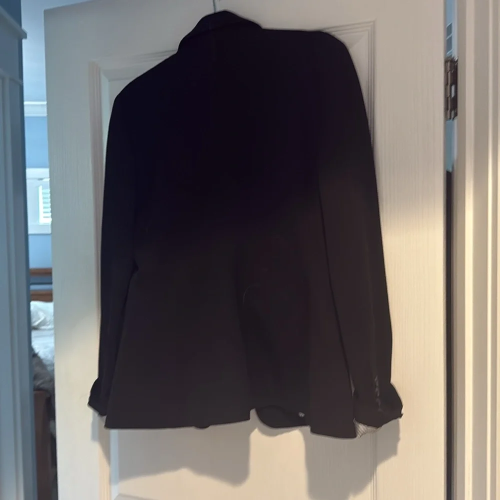 Express Black Blazer with Gray Lining EUC - Picture 3 of 4